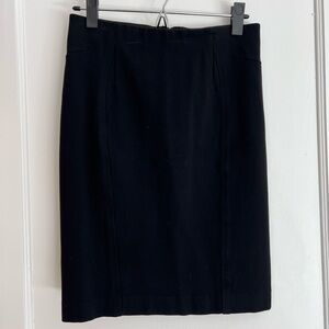 Ann Taylor | Classic Black Pencil Skirt | Stretch fabric | size 0